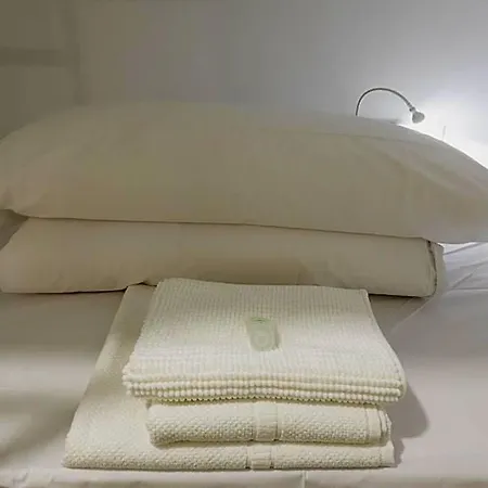 Globetrotter Hostel, By Albany Albergue
