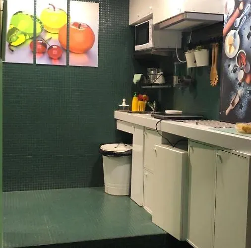 旅馆 Globetrotter Hostel, By Albany 莱昂